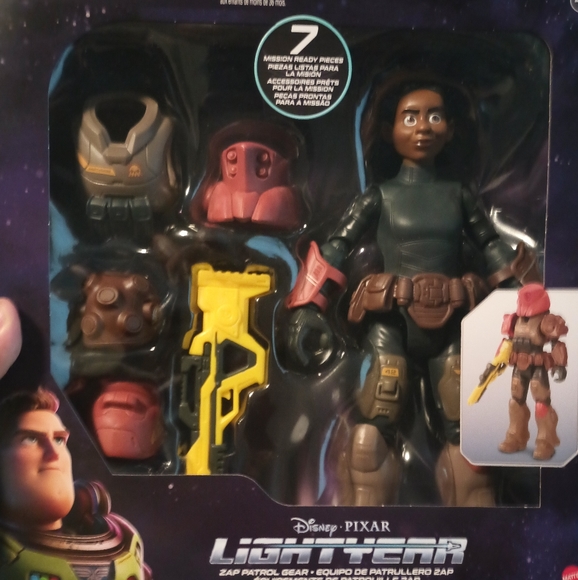 Toy Story 4 12 inch Izzy Hawthorne and Buzlightyear - Picture 3 of 7